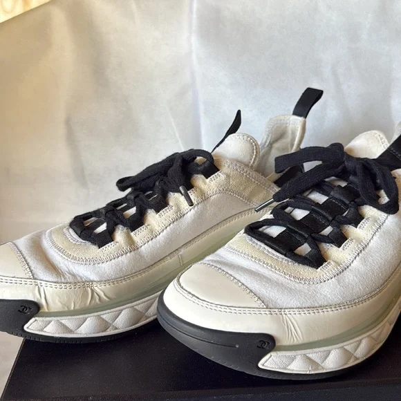 Women’s Chanel sneakers